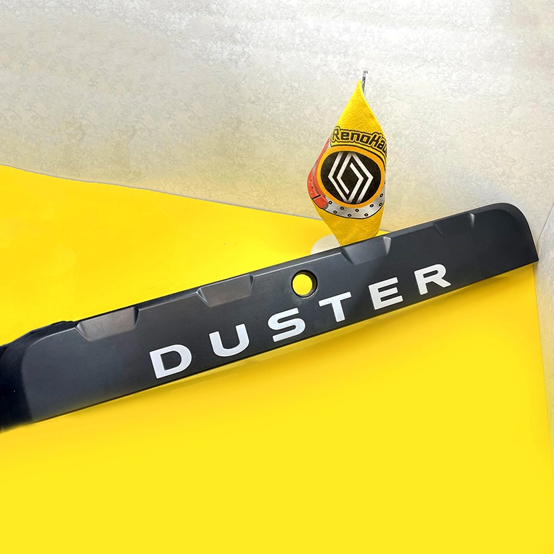 فلاپ درب صندوق رنو داستر 848102971R فلاپ درب صندوق رنو داستر 848102971R