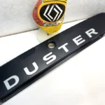 نوشته درب صندوق رنو داستر