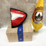 چراغ خطر رو صندوق چپ رنو کپچر