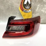 چراغ خطر گلگیر راست تالیسمان