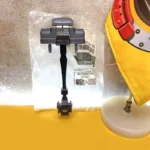 ترمز درب عقب رنو کپچر 824305607R