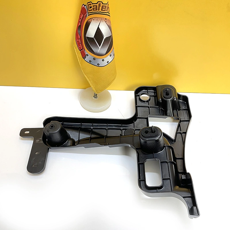 نگهدارنده سپر عقب راست رنو تالیسمان نگهدارنده سپر عقب راست رنو تالیسمان