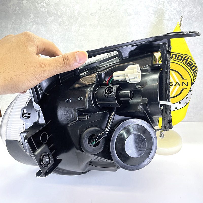 چراغ جلو چپ نیسان جوک 8 Left Headlight Juke Nissan
