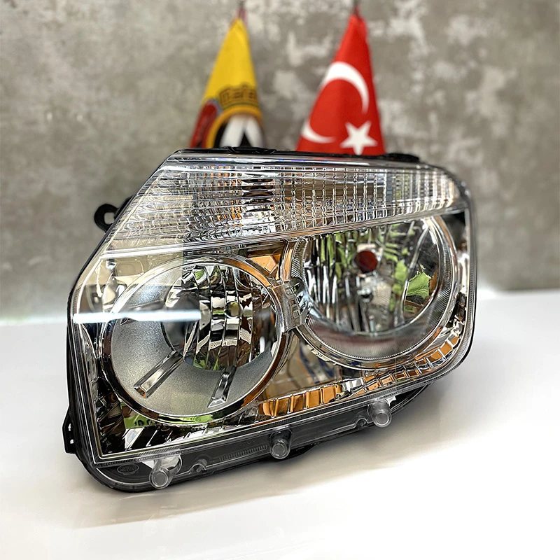 چراغ جلو چپ نقره ای داستر 4 چراغ جلو چپ نقره ای داستر